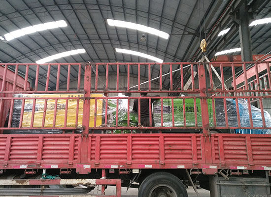 液壓濕噴機(jī)、雙噴液壓濕噴機(jī)發(fā)貨現(xiàn)場(chǎng)